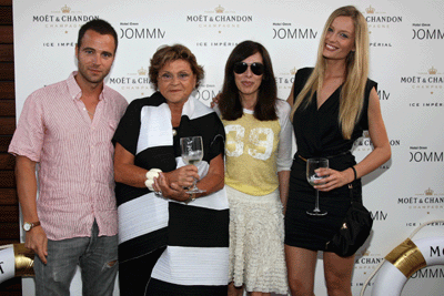 Moët Ice Imperial eresentation at Hotel Omm. From left to right: Spanish actor Carles Francino, Rosa Esteva, owner of Hotel Omm, Teresa Helbig and Renata Zanchi 